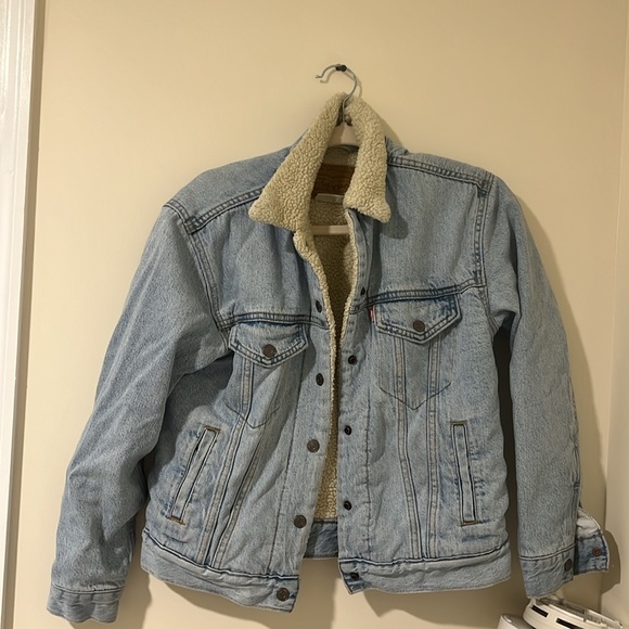 Women's Original Denim Trucker with Sherpa Lining 💙 - Picture 10 of 11